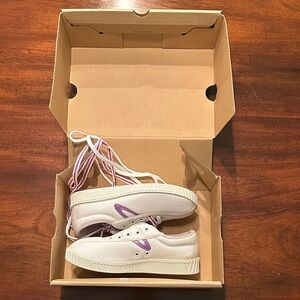 New still in box Kids size 13 Tretorn Nylite White and Purple Sneakers